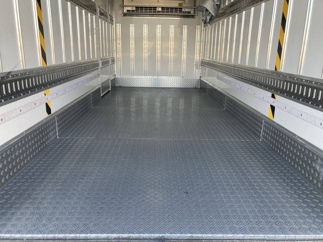 日野デュトロ冷凍車（冷蔵車）小型（2t・3t）[写真15]