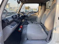 日野デュトロ冷凍車（冷蔵車）小型（2t・3t）[写真33]