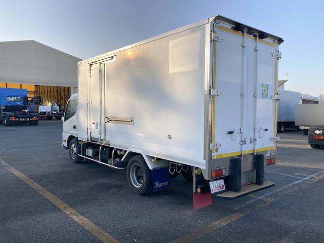 日野デュトロ冷凍車（冷蔵車）小型（2t・3t）[写真04]