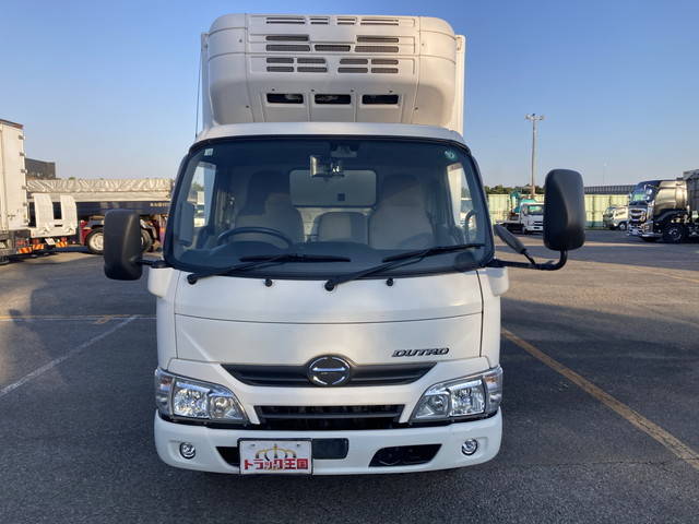 日野デュトロ冷凍車（冷蔵車）小型（2t・3t）[写真08]