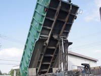 いすゞギガ深ダンプ（土砂禁ダンプ）大型（10t）[写真12]