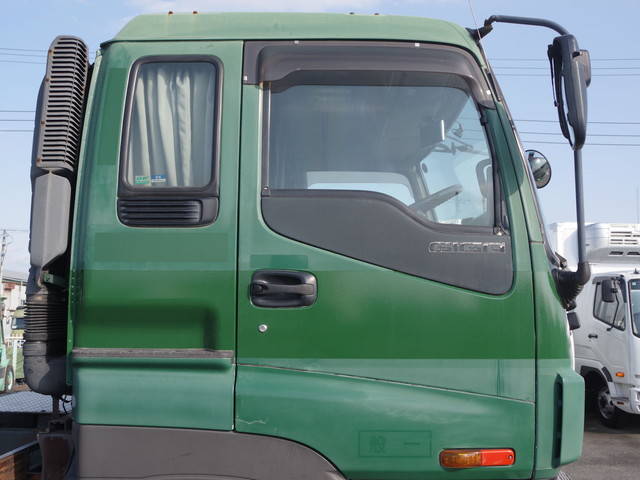 いすゞギガ深ダンプ（土砂禁ダンプ）大型（10t）[写真23]