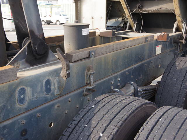 いすゞギガ深ダンプ（土砂禁ダンプ）大型（10t）[写真07]