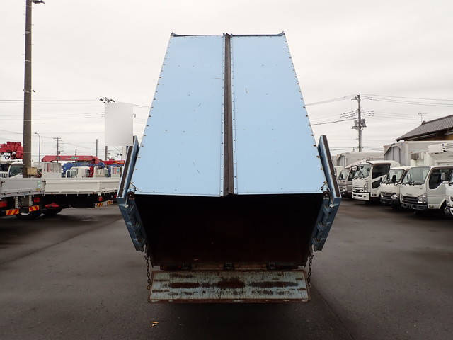 いすゞエルフ深ダンプ（土砂禁ダンプ）小型（2t・3t）[写真20]