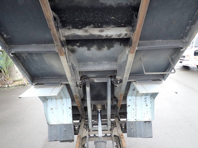 いすゞエルフ深ダンプ（土砂禁ダンプ）小型（2t・3t）[写真09]