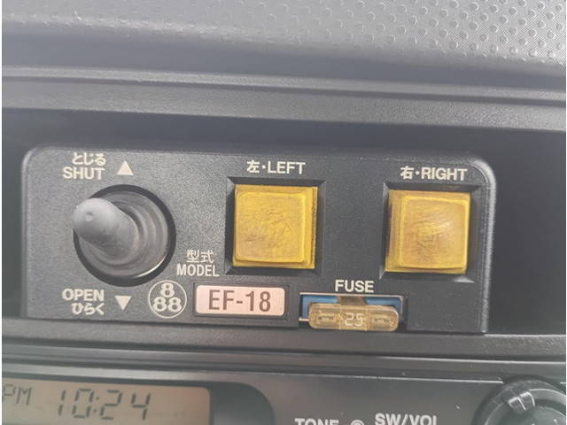 いすゞフォワードダンプ中型（4t）[写真26]