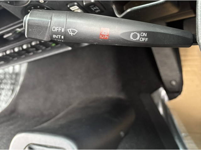 三菱ふそうファイターアルミウイング中型（4t）[写真28]