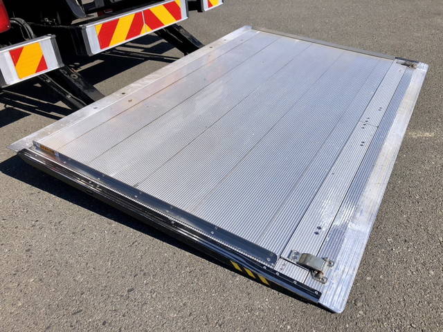 日野レンジャーアルミバン中型（4t）[写真11]