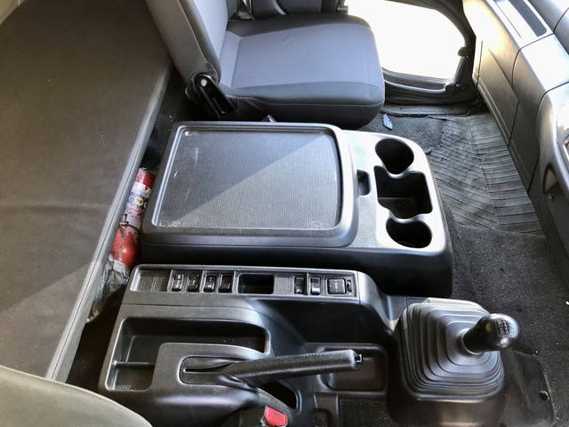 日野レンジャーアルミバン中型（4t）[写真32]