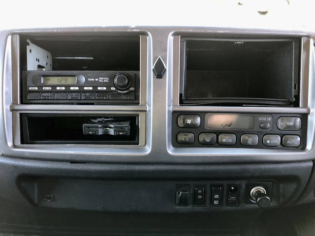 日野レンジャーアルミバン中型（4t）[写真34]