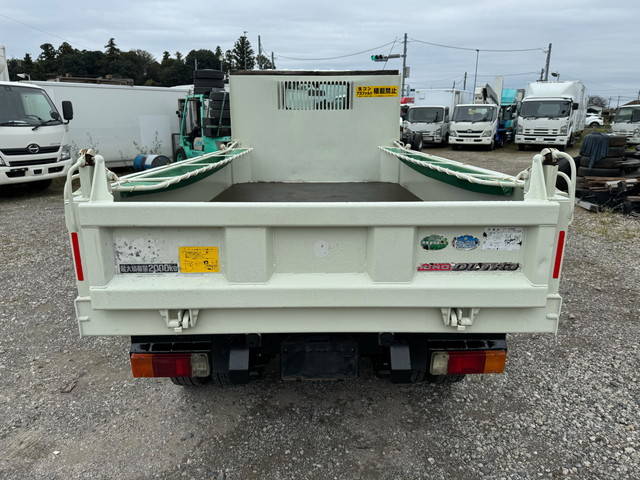 日野デュトロ三転ダンプ小型（2t・3t）[写真09]