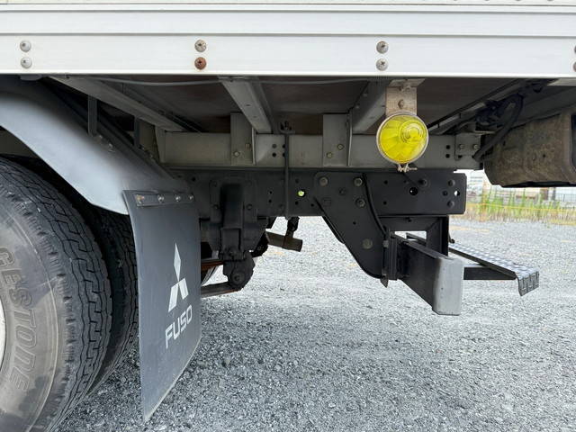 三菱ふそうキャンターアルミバン小型（2t・3t）[写真25]