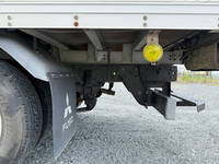 三菱ふそうキャンターアルミバン小型（2t・3t）[写真26]