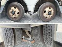 三菱ふそうキャンターアルミバン小型（2t・3t）[写真28]