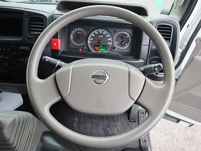 日産アトラス幌車小型（2t・3t）[写真04]