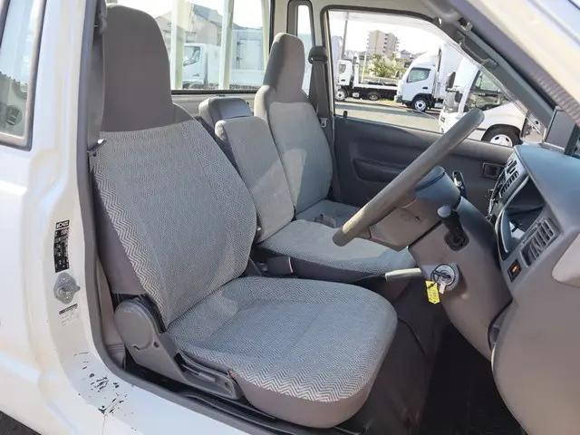 トヨタタウンエース平ボディ小型（2t・3t）[写真28]