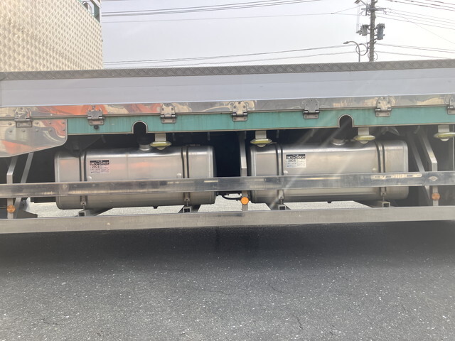 いすゞギガクレーン4段大型（10t）[写真19]