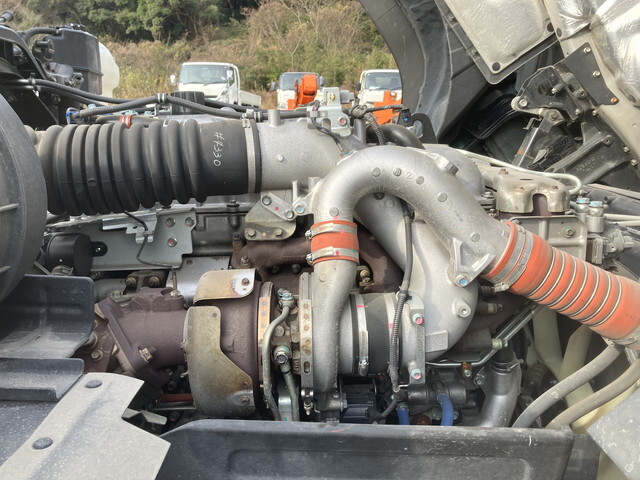 いすゞギガクレーン4段大型（10t）[写真23]