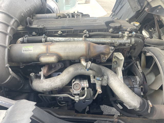 三菱ふそうファイター平ボディ増トン（6t・8t）[写真11]