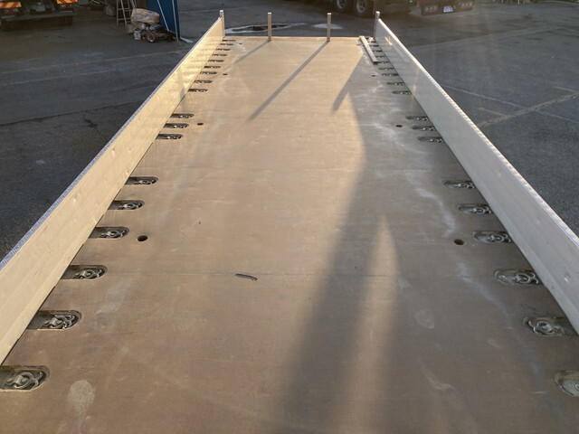 いすゞギガクレーン4段大型（10t）[写真12]