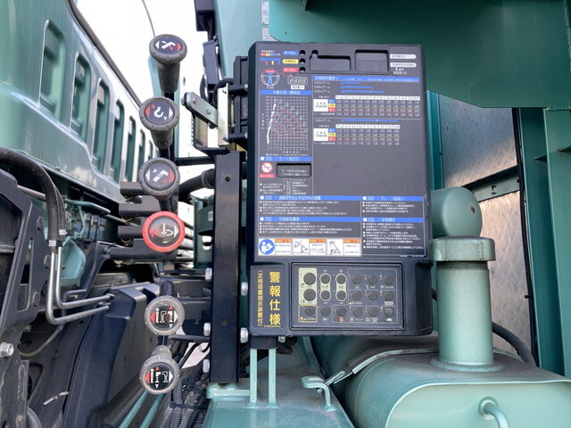 いすゞギガクレーン4段大型（10t）[写真16]