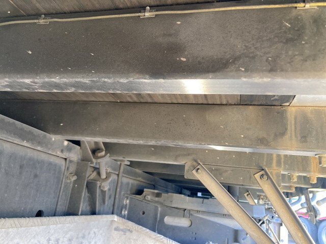 いすゞギガクレーン4段大型（10t）[写真26]