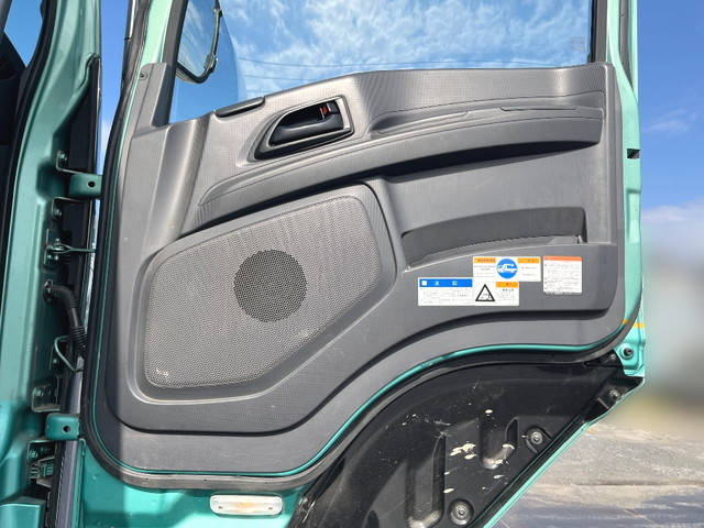 いすゞギガクレーン4段大型（10t）[写真29]