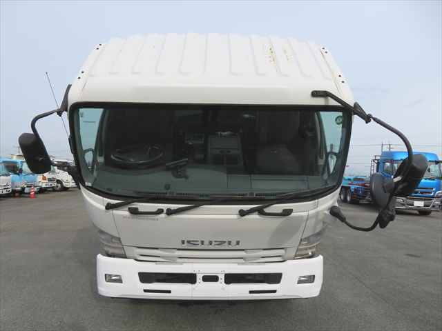 いすゞフォワードセーフティクレーン3段増トン（6t・8t）[写真13]