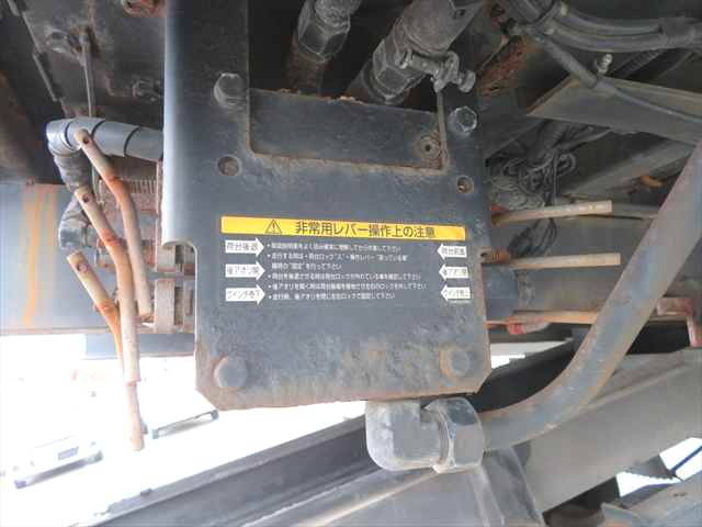 いすゞフォワードセーフティクレーン3段増トン（6t・8t）[写真18]