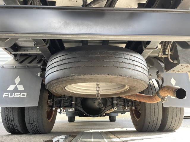 三菱ふそうキャンターアルミウイング小型（2t・3t）[写真11]