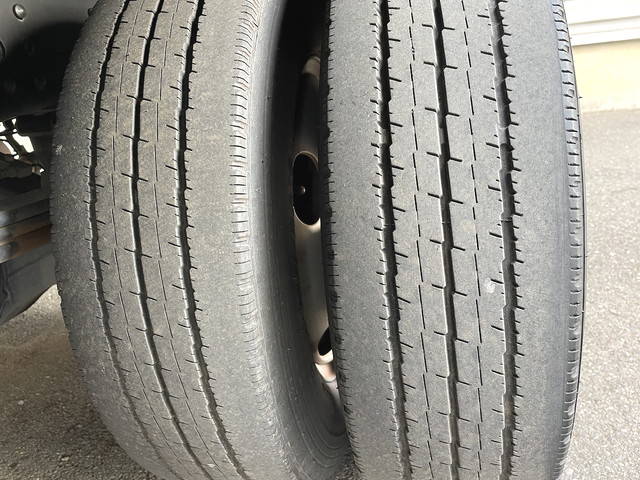 三菱ふそうキャンターアルミウイング小型（2t・3t）[写真13]