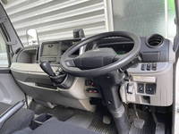 三菱ふそうキャンターアルミウイング小型（2t・3t）[写真16]