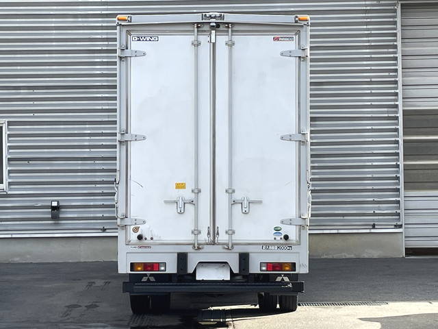 三菱ふそうキャンターアルミウイング小型（2t・3t）[写真02]