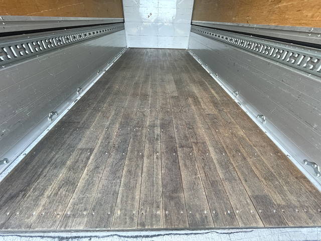 三菱ふそうキャンターアルミウイング小型（2t・3t）[写真23]