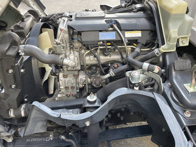 三菱ふそうキャンターアルミウイング小型（2t・3t）[写真28]