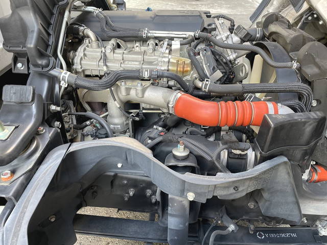 三菱ふそうキャンターアルミウイング小型（2t・3t）[写真29]