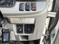 三菱ふそうキャンターアルミウイング小型（2t・3t）[写真34]