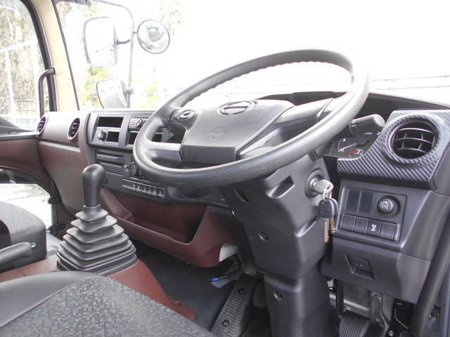 日野レンジャーセルフクレーン4段中型（4t）[写真31]