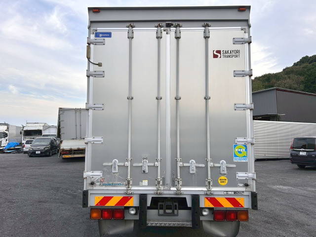 日野プロフィアアルミバン大型（10t）[写真12]