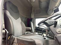 日野プロフィアアルミバン大型（10t）[写真14]