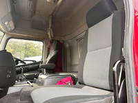 日野プロフィアアルミバン大型（10t）[写真17]