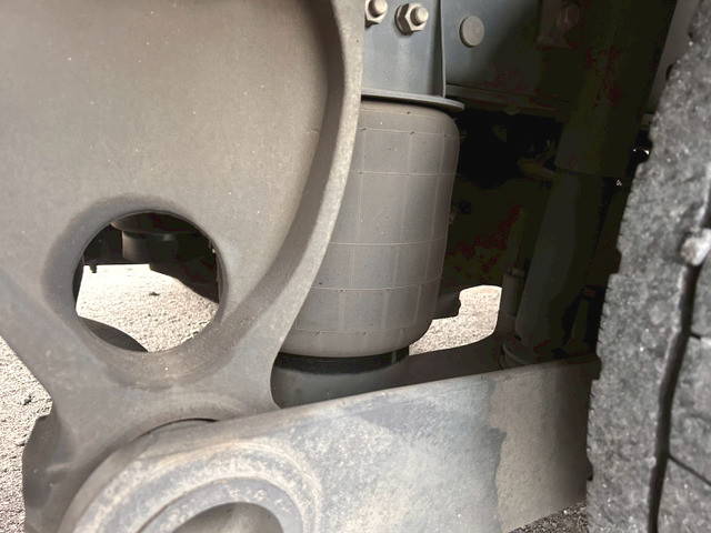 日野プロフィアアルミバン大型（10t）[写真33]