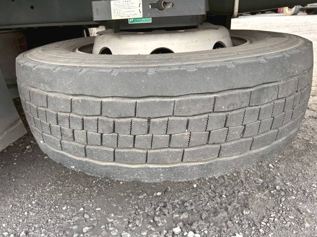 日野プロフィアアルミバン大型（10t）[写真40]