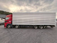 日野プロフィアアルミバン大型（10t）[写真05]