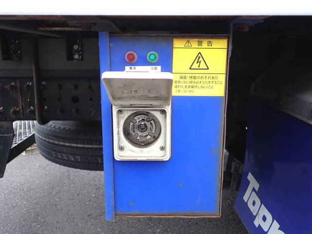 三菱ふそうキャンター冷凍車（冷蔵車）小型（2t・3t）[写真10]