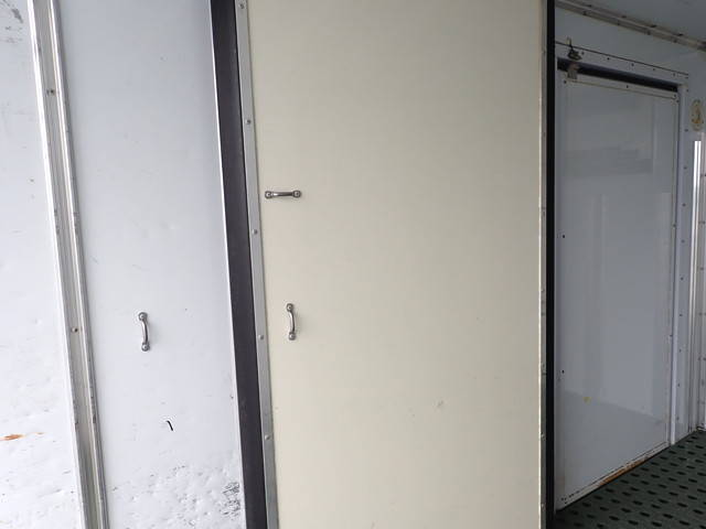 三菱ふそうキャンター冷凍車（冷蔵車）小型（2t・3t）[写真17]