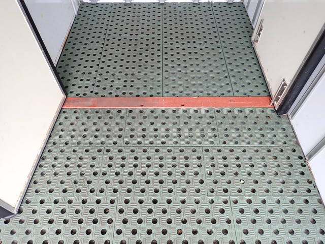 三菱ふそうキャンター冷凍車（冷蔵車）小型（2t・3t）[写真19]