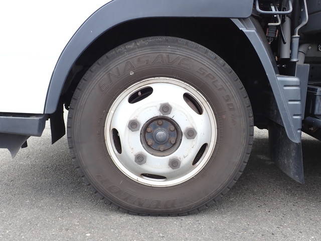 三菱ふそうキャンター冷凍車（冷蔵車）小型（2t・3t）[写真24]