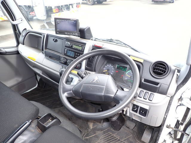 三菱ふそうキャンター冷凍車（冷蔵車）小型（2t・3t）[写真29]