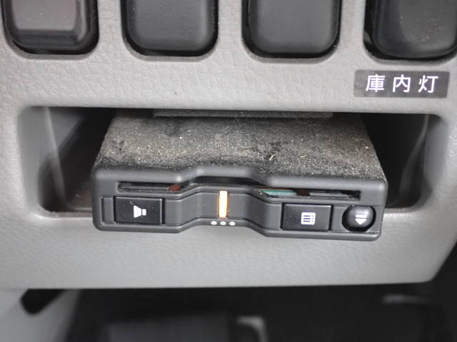 三菱ふそうキャンター冷凍車（冷蔵車）小型（2t・3t）[写真32]